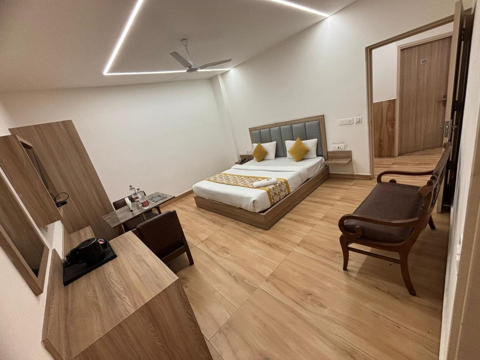 The Royal Metropolitan Igi Airport Delhi Hotel New Delhi